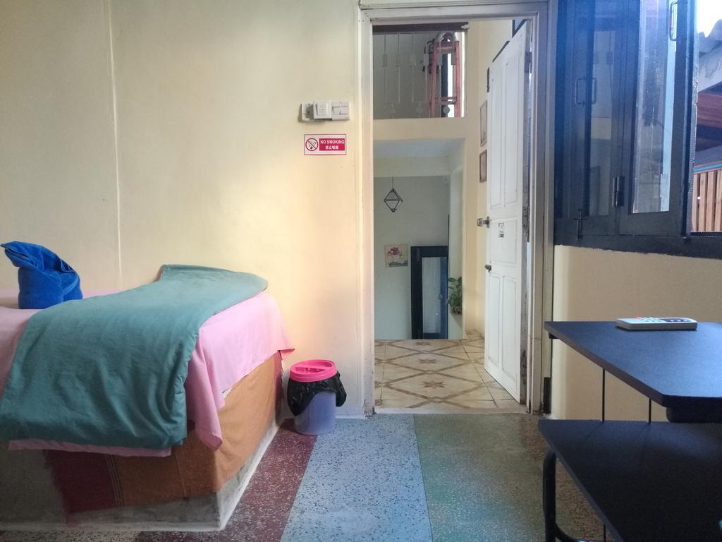 Viradesa Guesthouse Луанг Прабанг Екстериор снимка