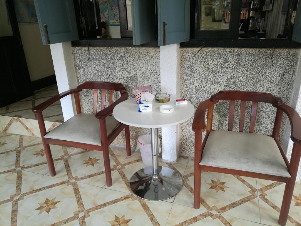 Viradesa Guesthouse Луанг Прабанг Екстериор снимка